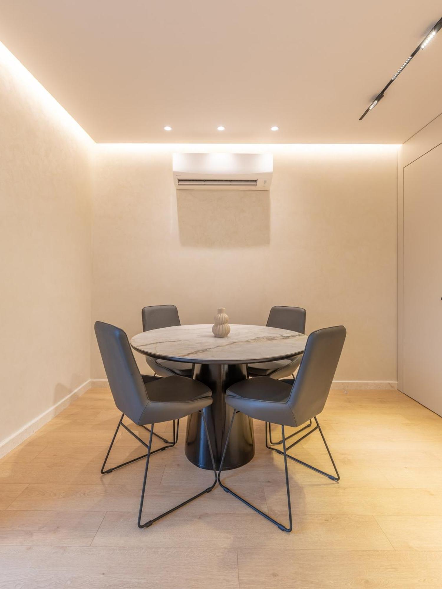 Central Inn, New Bazaar Apartment Τίρανα Εξωτερικό φωτογραφία