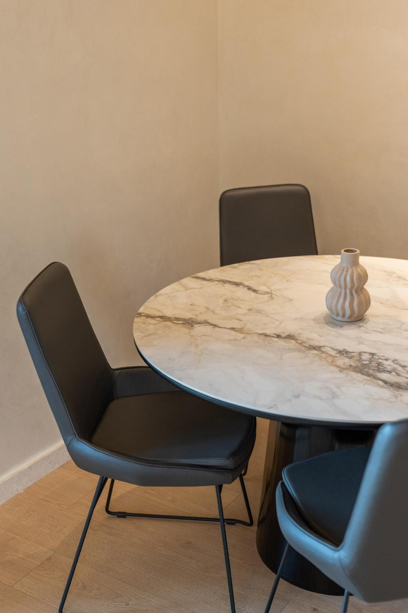 Central Inn, New Bazaar Apartment Τίρανα Εξωτερικό φωτογραφία